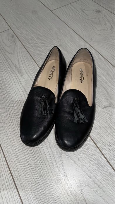 Продам кожанные лоферы