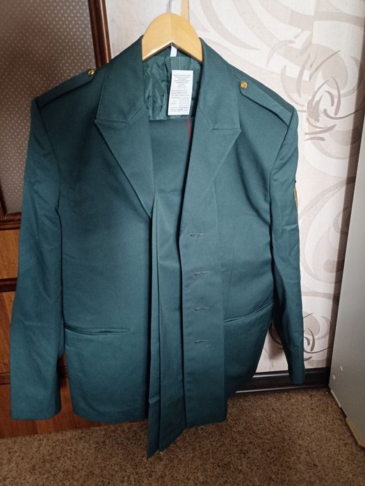 Продам военную форму куртку рубашки брюки