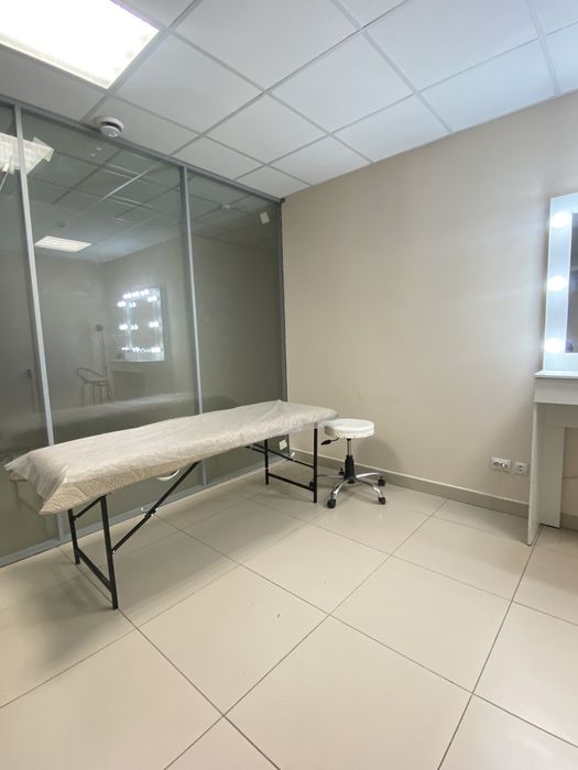 Сдам кушетку в бц Таймас