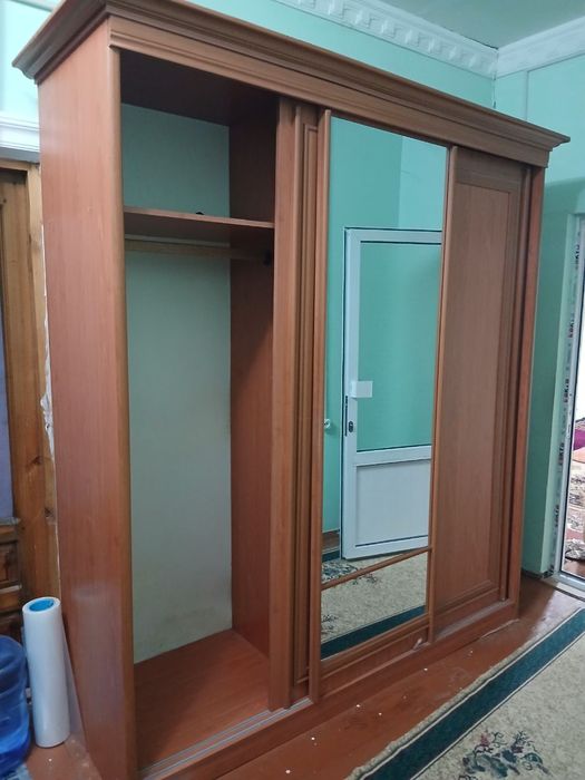 Срочно продаётся спальня гарнитура