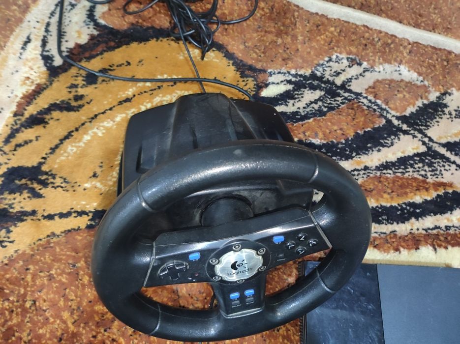 Ps 2 sotiladi xolati yaxshi 2 pulti rul gaz tormiz pidal boroladiganla