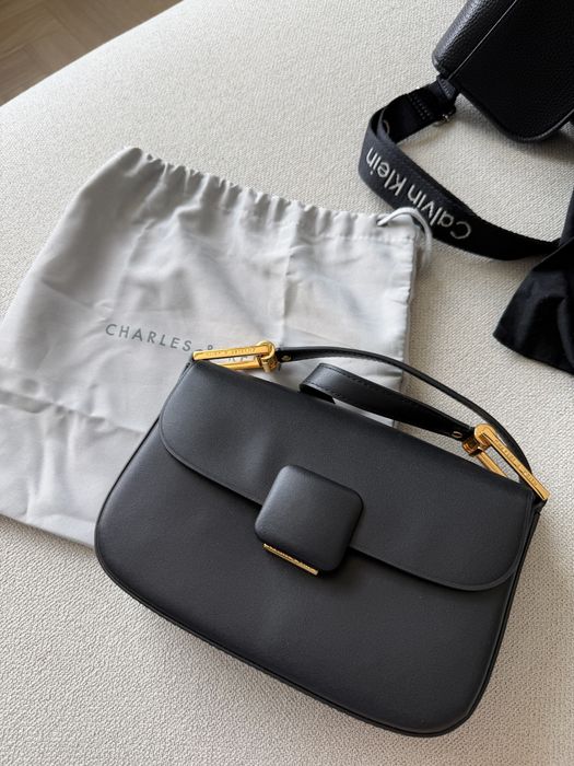Сумка charles & keith