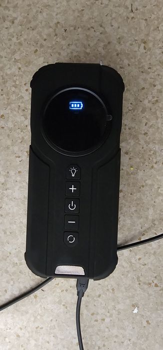 Starter Auto Portabil Cu Compresor 6000M ah Carmax -accept si schimb