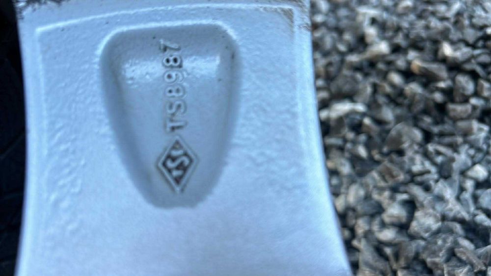 Лети джанти със зимни гуми 16"5x112 за VW и други.