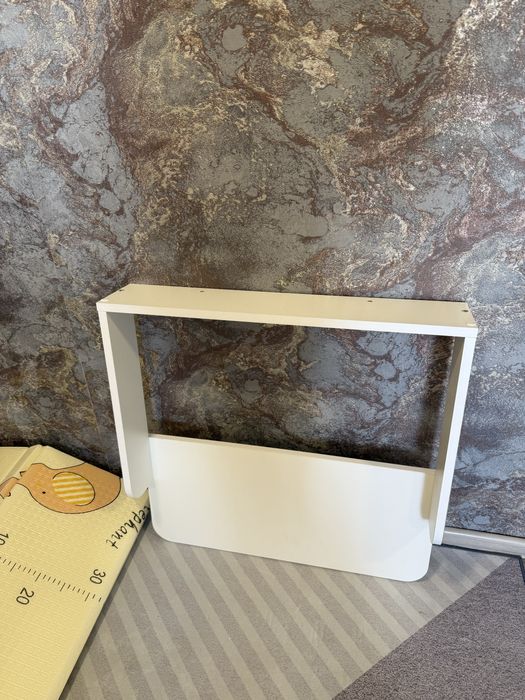 Пеленальный стол