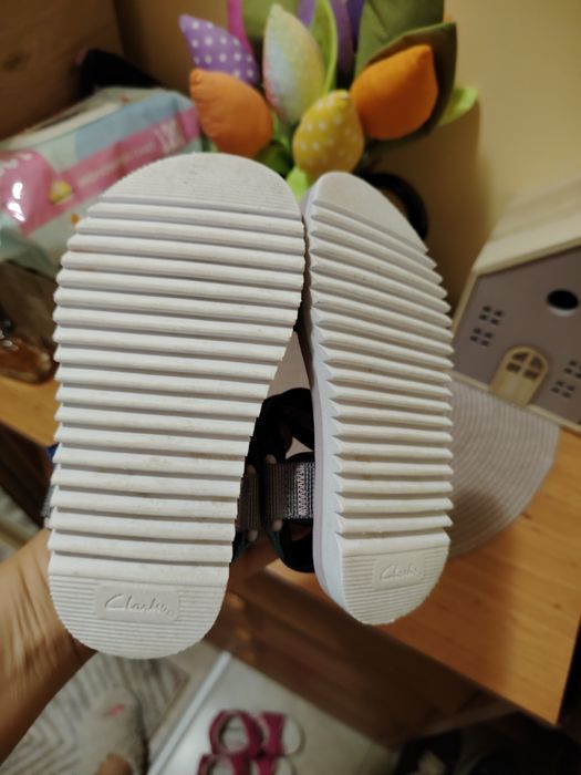 Детски сандали Clarks 27