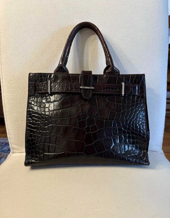 Чанта фурла черна кожена - има следи от употреба