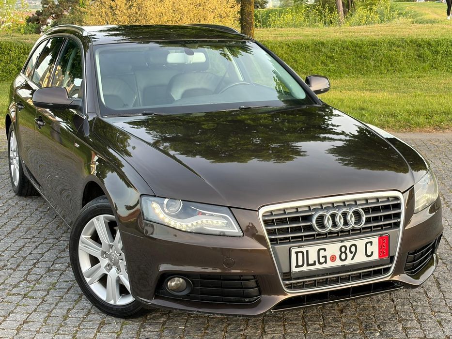 Audi A4 S Line 2.0TDI 143CP An 2011 EURO 5,MOCCA BROWNPiele,Navi,FULL