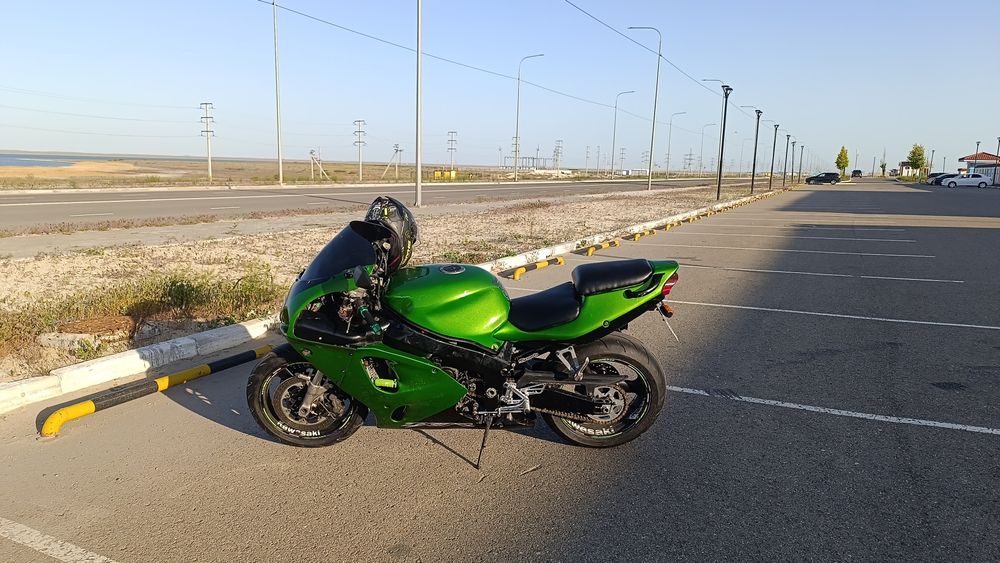 Кавасаки Zx7r спорт