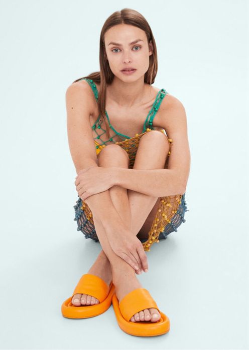 Кожени сандали с широка каишка SIMONMILLER x MANGO