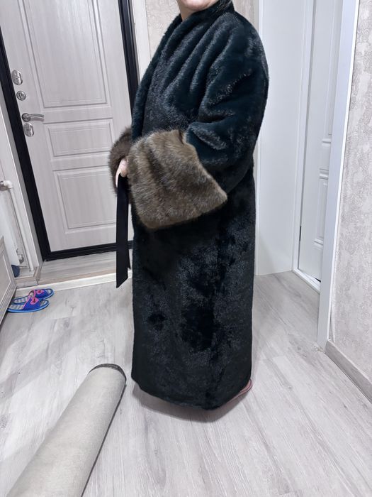 Продаю шубу экомех 44-48размер