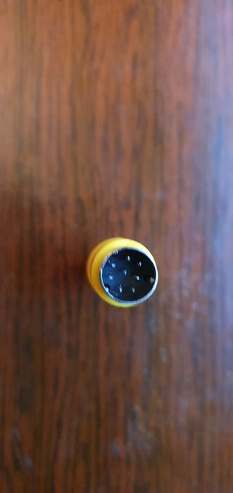 Переходник видео RCA-мама на 8 pin папа.