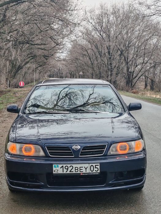 Продам машину Ниссан максима