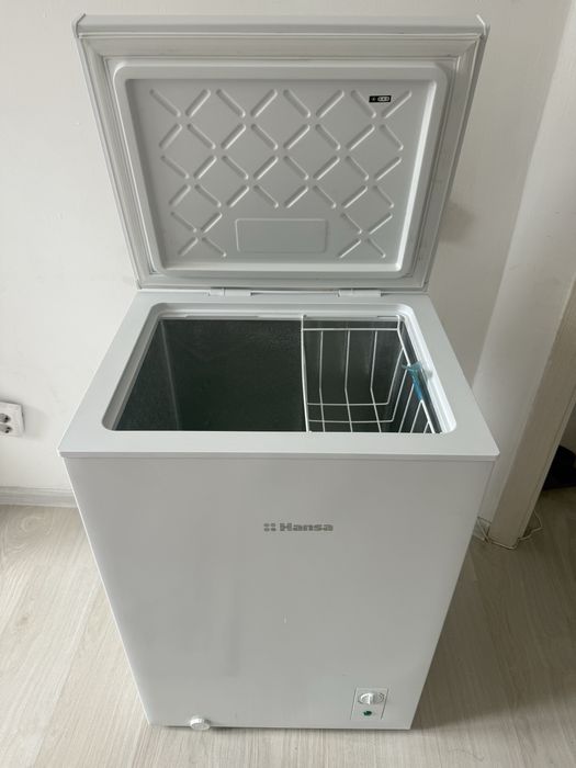 Продам морозильник