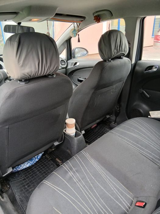 Vând Opel corsa tin 2007 benxina