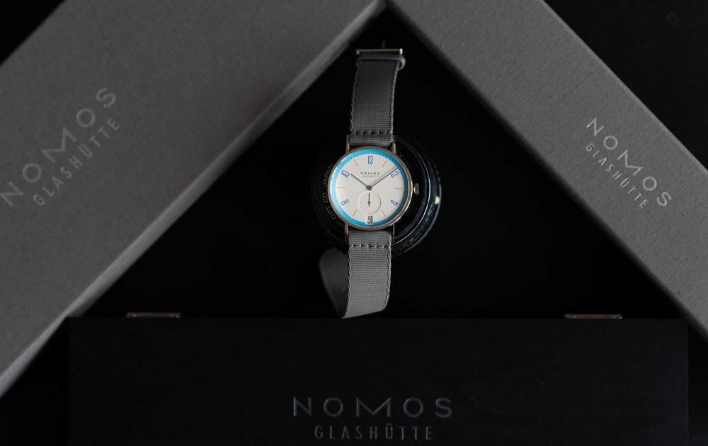 Nomos Glashütte Tangente 38 Datum Peace 179.S5 Limited Edition