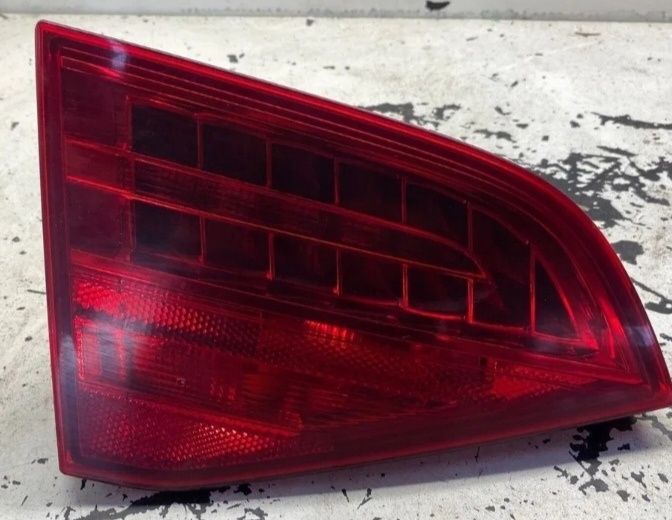 Ляв вътрешен LED стоп Audi A4 B8