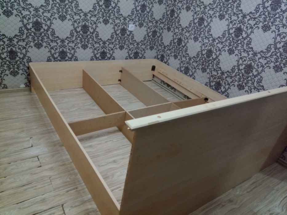 Каркас двухспальной кровати