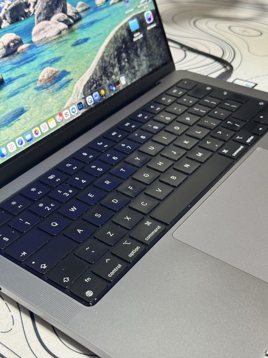 Macbook Pro 14 M1 Pro 16/512 гб.