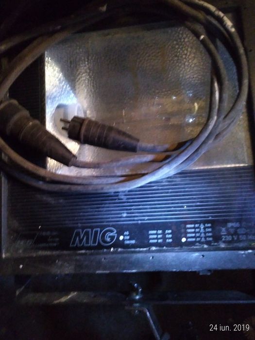 Proiector de mare putere