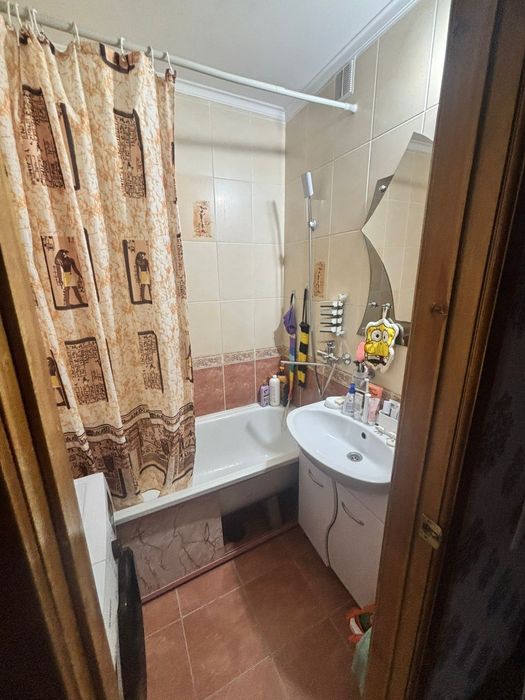 Продам квартиру 2х комнатную.