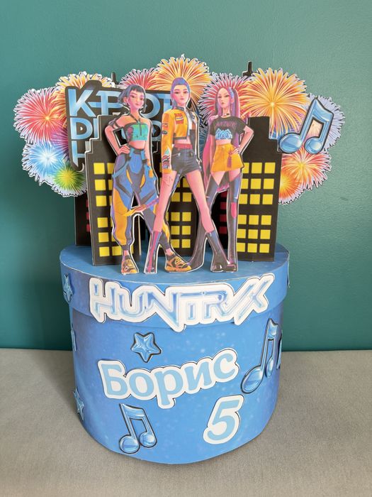 Картонена торта Kpop demon hunters Huntrix Ловци на демони