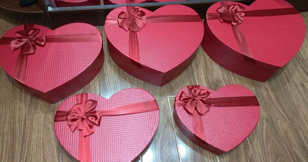 Продаются подарочные коробки