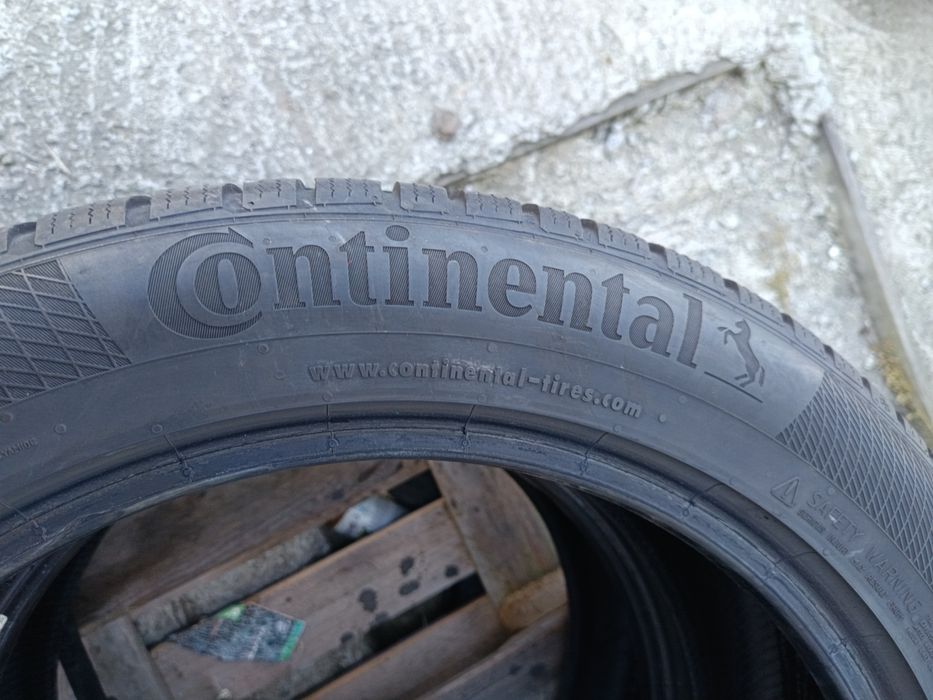 235 50 R 19. Continental Дот 4020