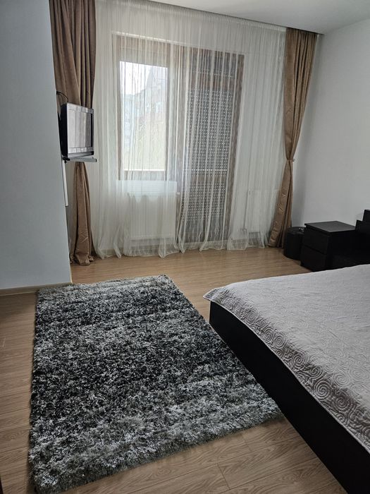 Inchiriez apartament cu 3 camere in Cartierul Latin bloc C1!