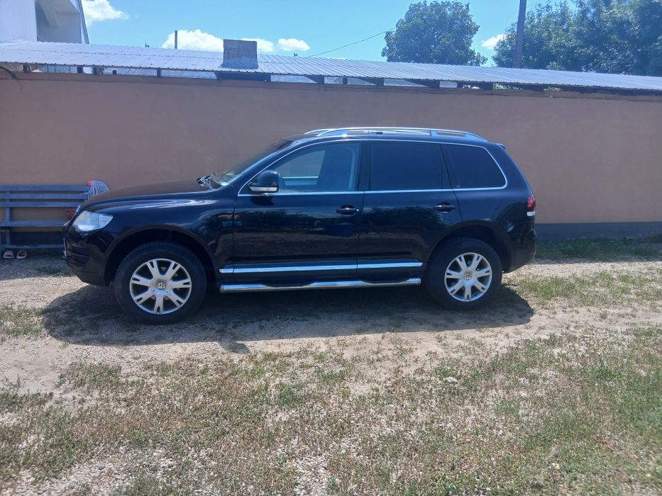 Proprietar vând Touareg 2,5 manual!