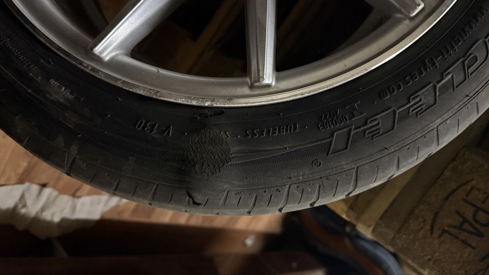 Воссены 185/55/15.