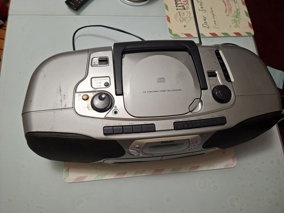 Philips AZ1605, Radiocasetofon cu CD, radio 3 benzi( Antena Satelor)