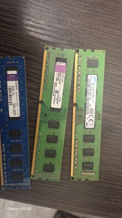 Stick uri de ram 8 gb ddr 4 / 8 gb ddr 3 / 4 gb ddr 3