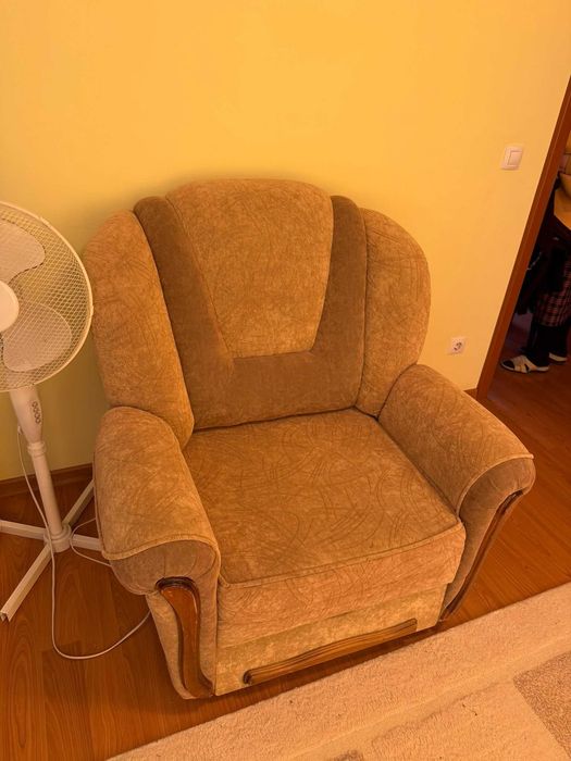 Canapea extensibilă 3 locuri + 2 fotolii extensibile — stare impecabilă - Pret negociabil