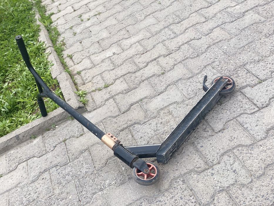 Продам самокаты и велики