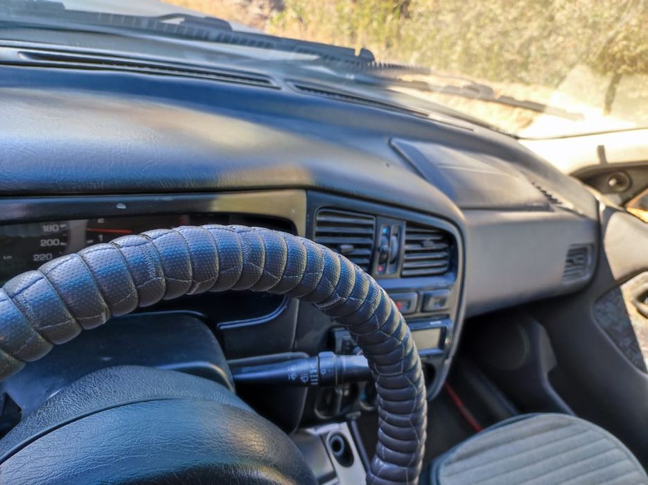 Продам автомобиль "Nissan Premier"