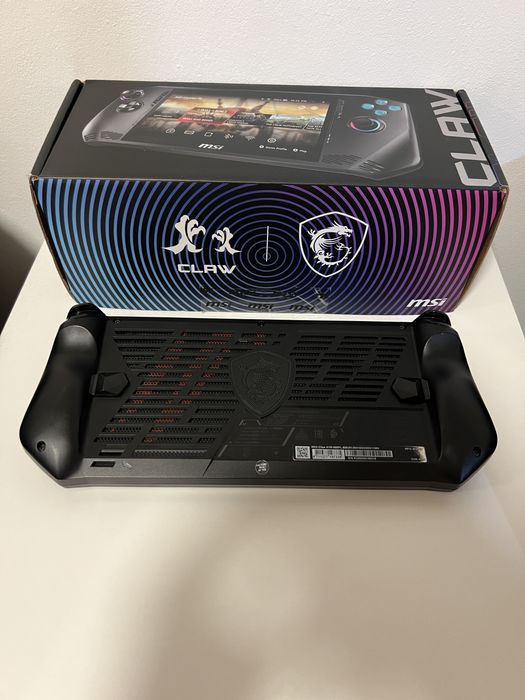 MSI Claw A1M Ultra 5 135H 512GB