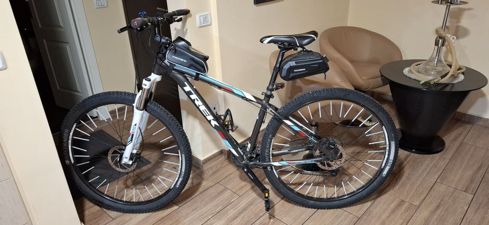 Mtb Trek  Marlin 8.      29. L