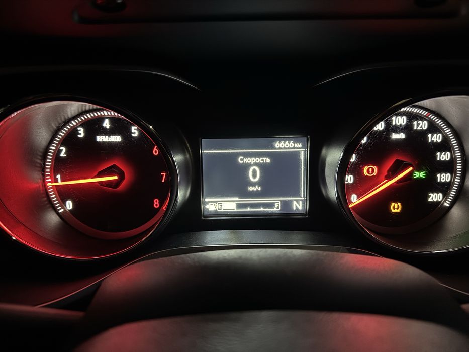 Продается свой TRACKER 2 LTZ 2025