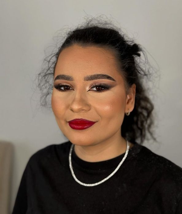 Make-up Profesional – La tine acasă sau la studio