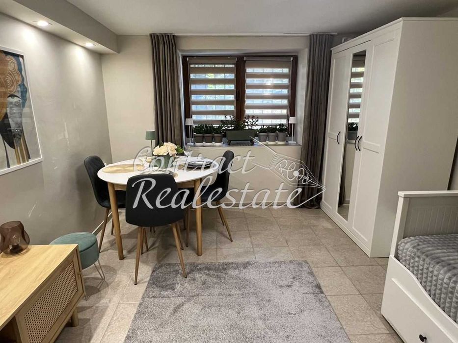 Дава се под наем Едностаен апартамент в Варна, Окръжна болница - 25 кв.м за 408 € - Снимка #1