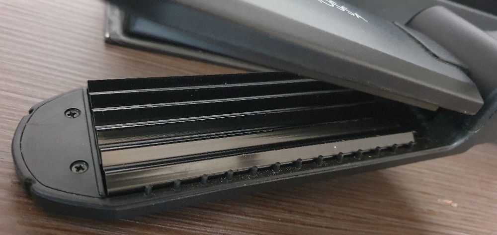 Placa pentru  creponat parul