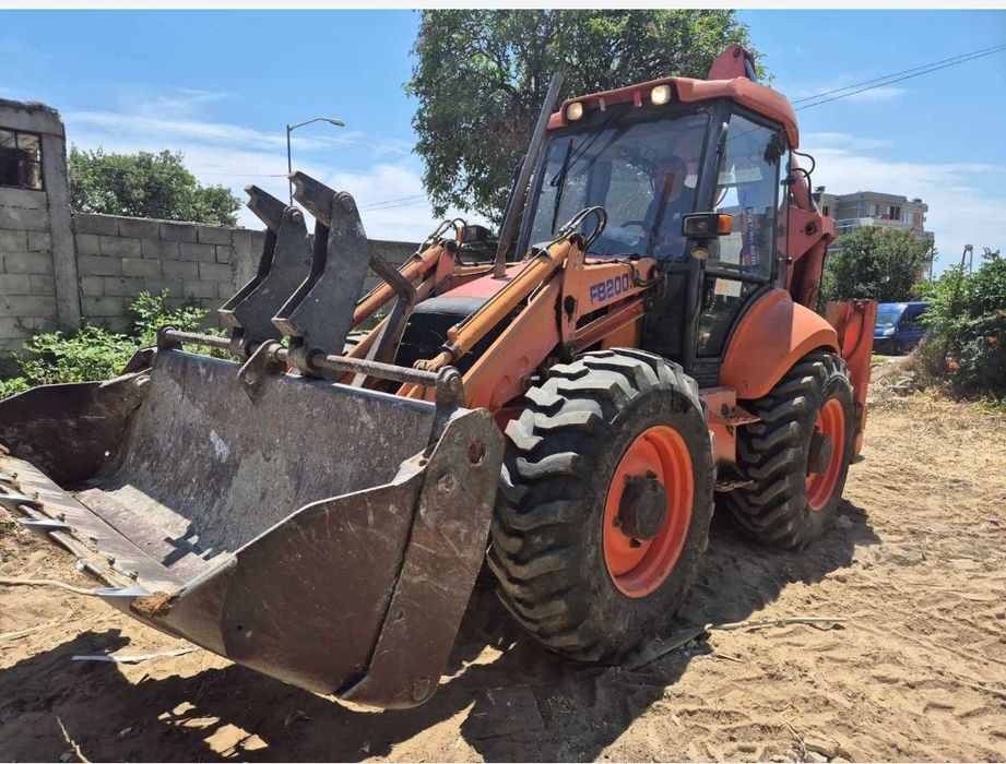 Услуги с комбиниран багер