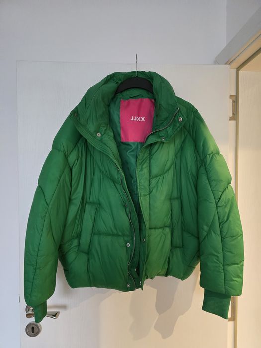 НОВО Зимно яке с капитониран ефект JJXX