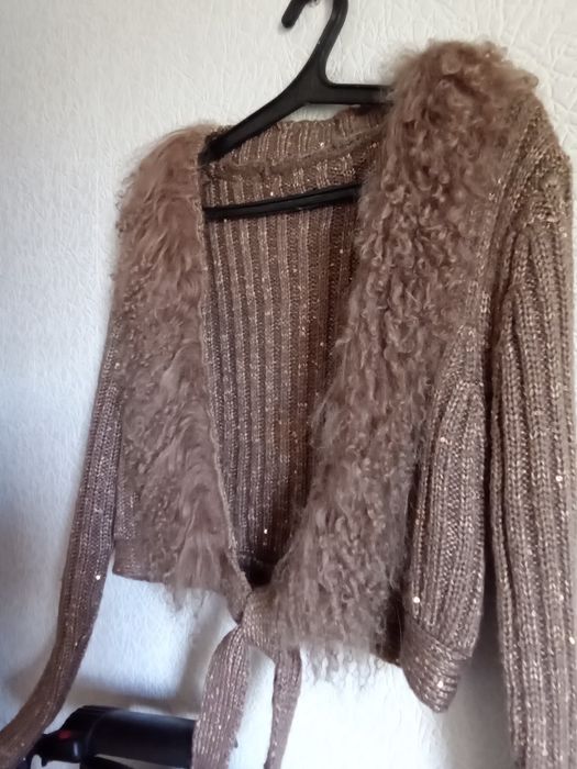 Шерстяная кофта-топ б.у. 2-3раза отличное состояние