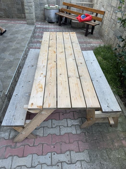 Маса със Пейки от Дърво