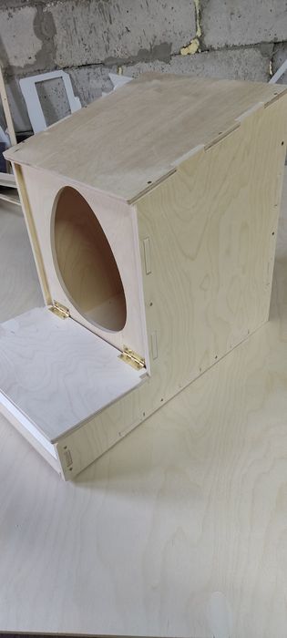 Гнездо для кур несушки птицы