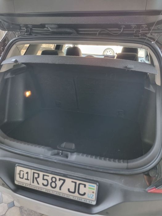 Tracker 2 premier sotiladi