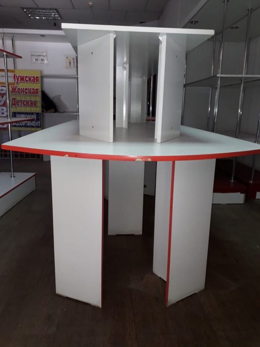 Продам полки под товар