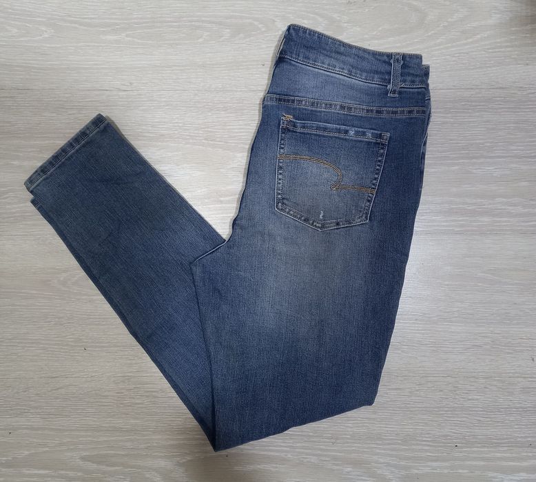 Новые женские джинсы
